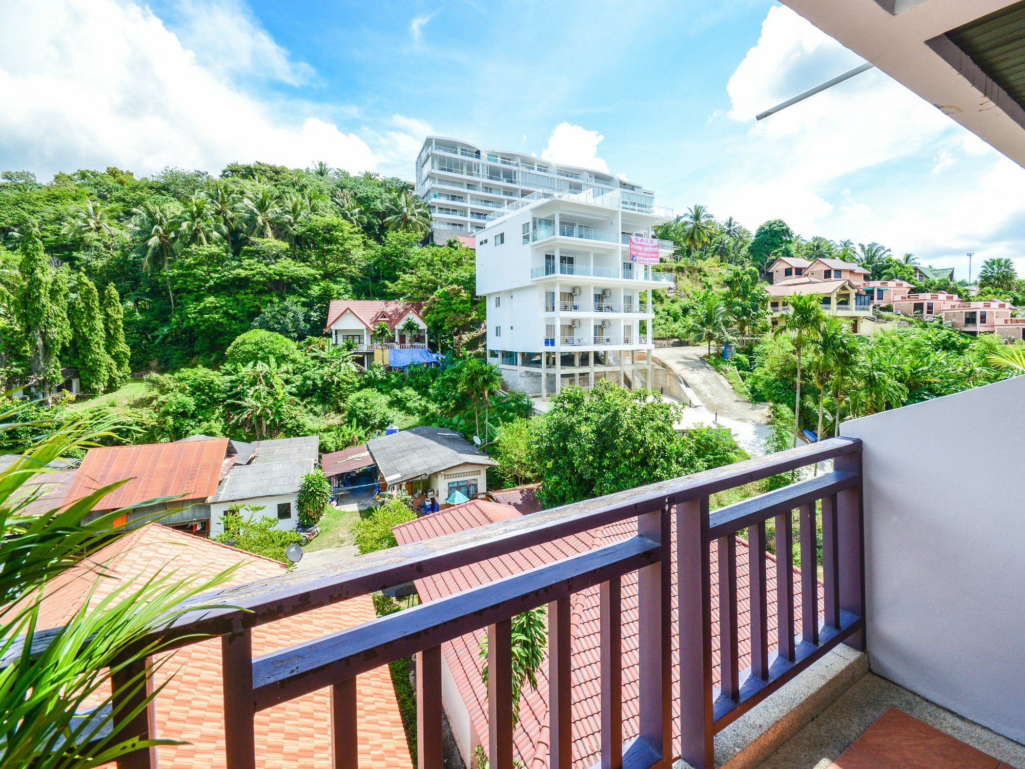 Enjoy'S Beach House & Cafe' Ban Karon Zewnętrze zdjęcie