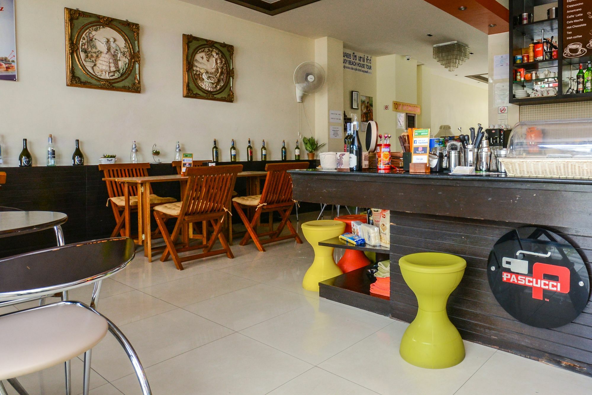 Enjoy'S Beach House & Cafe' Ban Karon Zewnętrze zdjęcie
