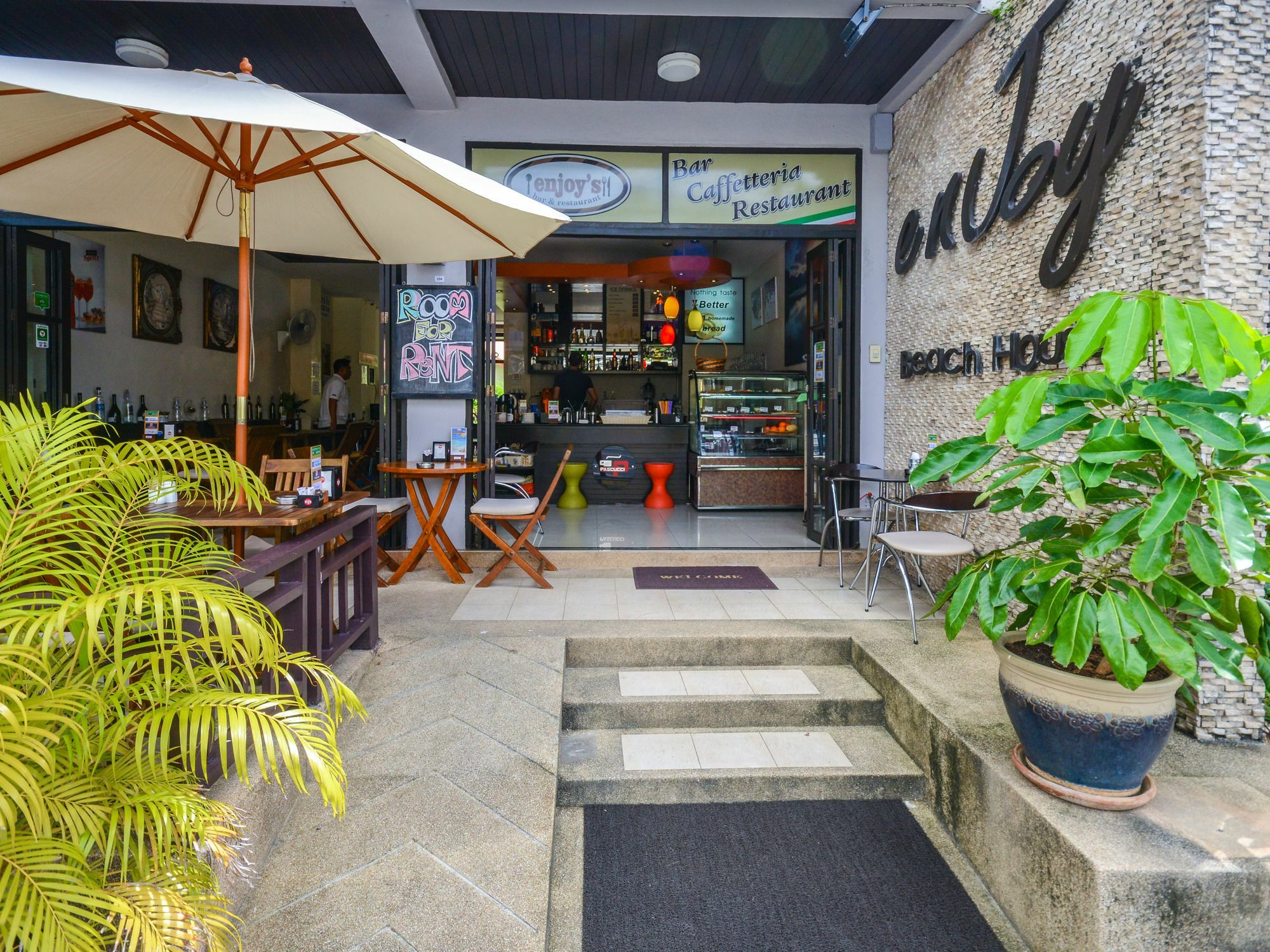 Enjoy'S Beach House & Cafe' Ban Karon Zewnętrze zdjęcie